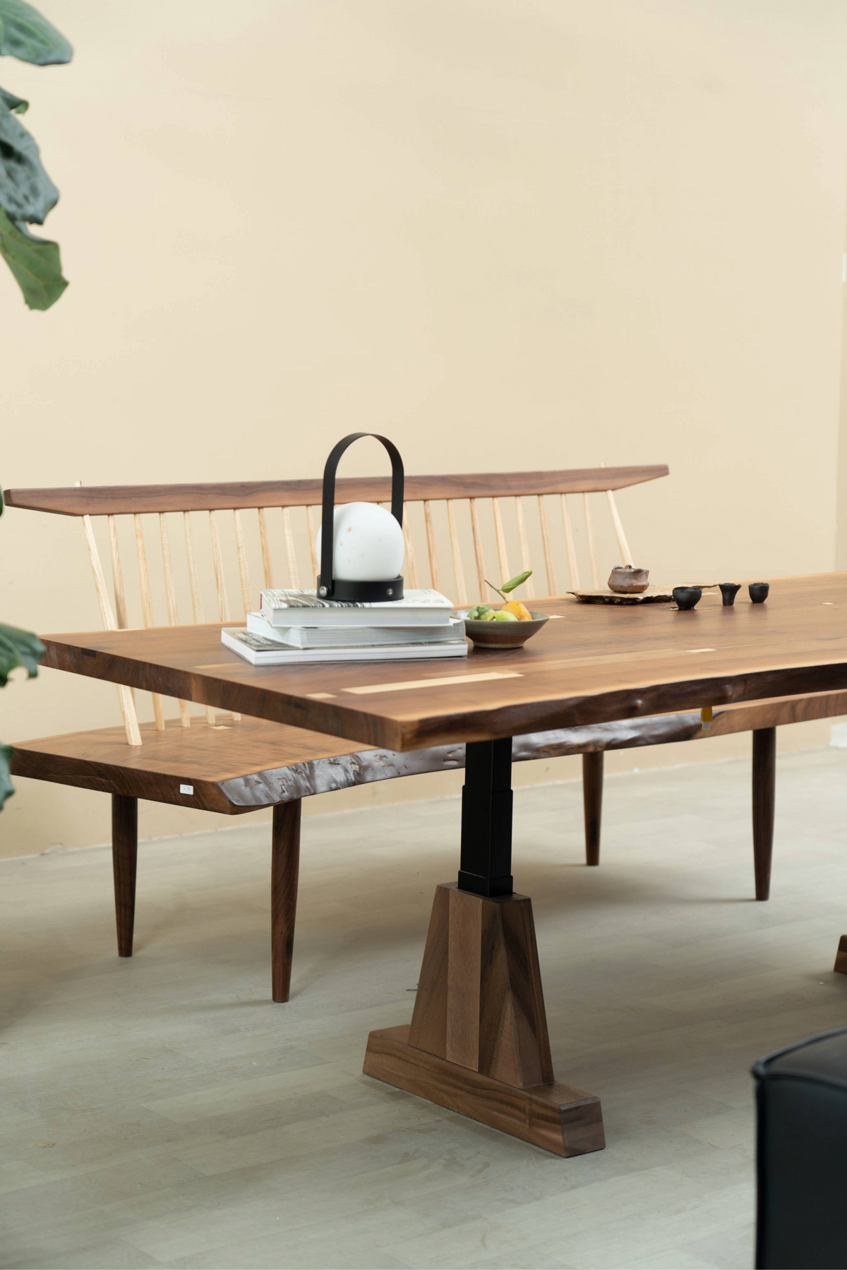 Axiom Stands | Black Walnut Adjustable Base