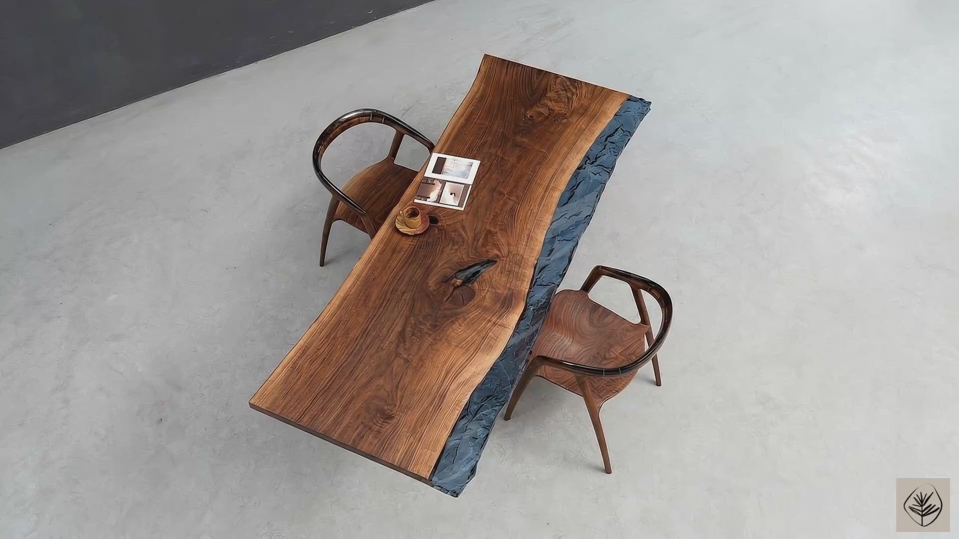 New World dining table in solid wood with epoxy resin feature